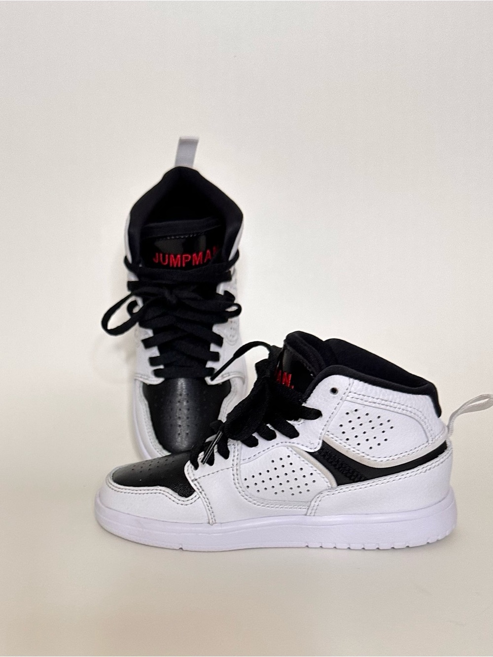 Nike Jordan Access Kids Black & White High-Top Sneakers Sz 12C
